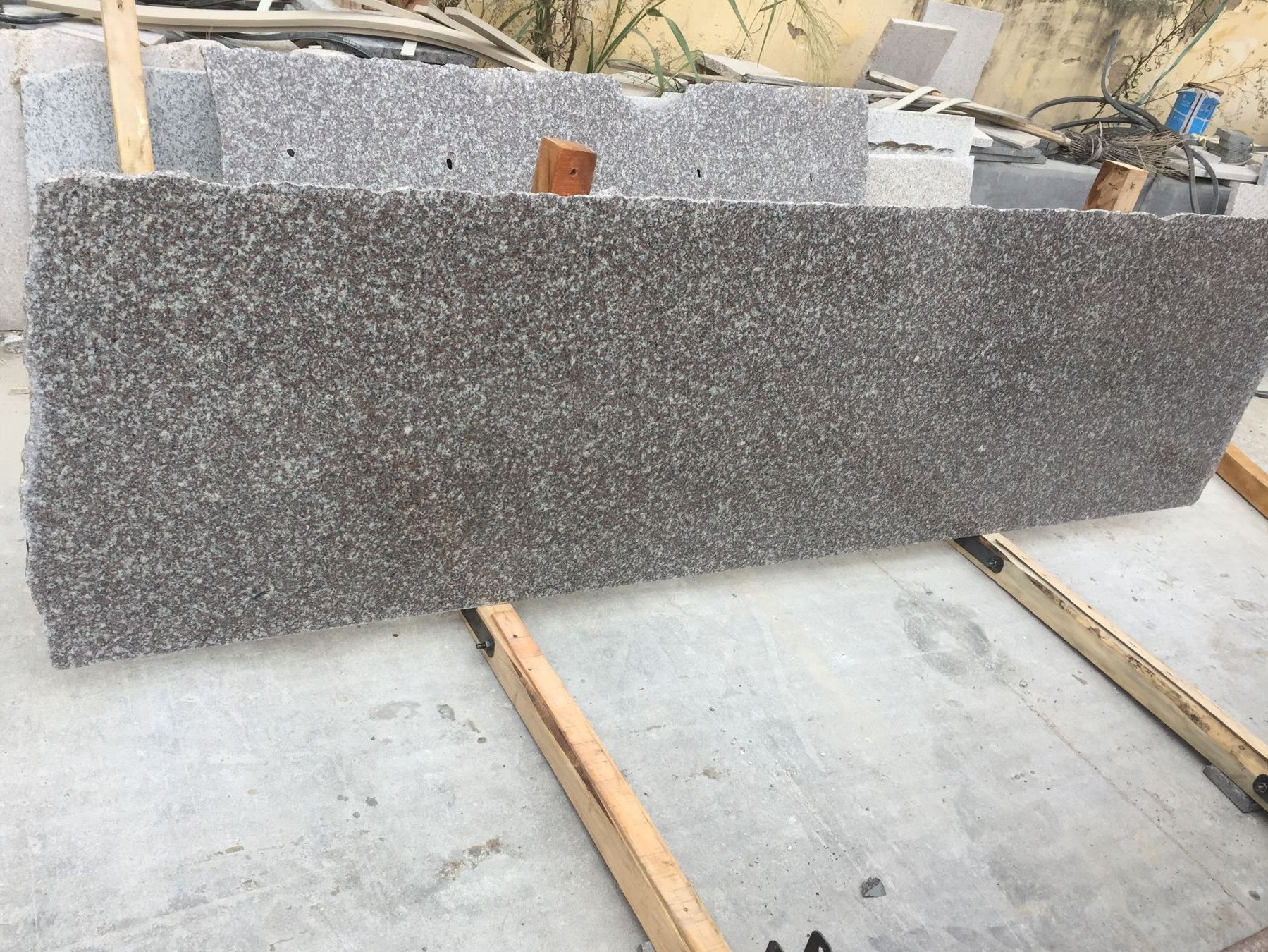 G664 Small Slabs
