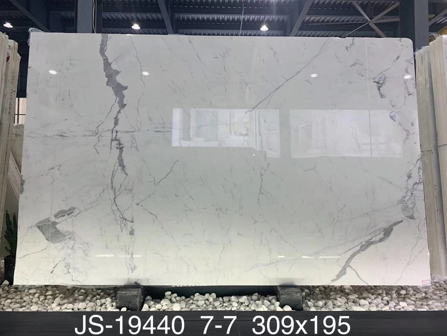 Calacatta Wite Marble Slabs