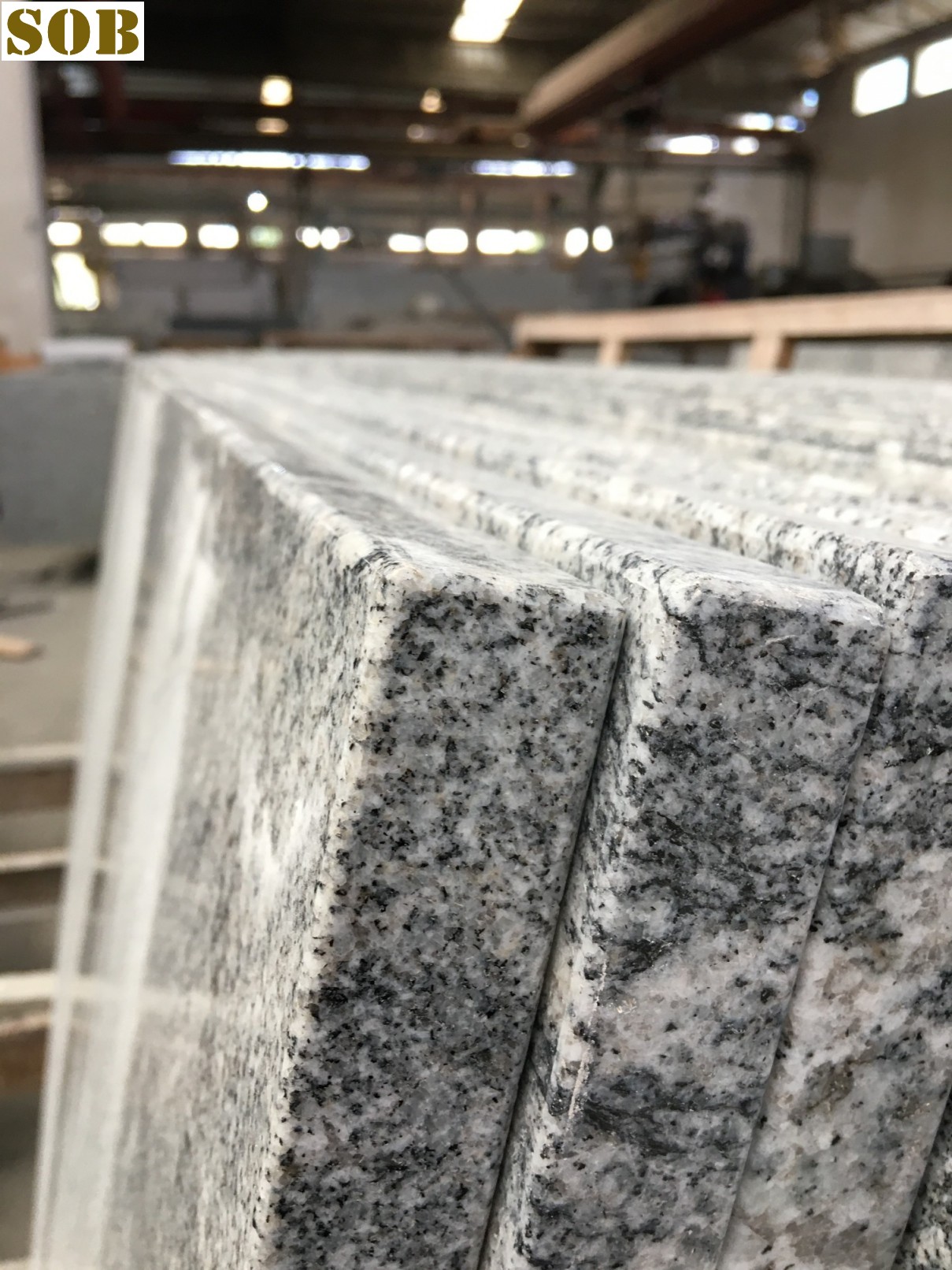 China Juparana Granite Slabs for Gravestone Cover