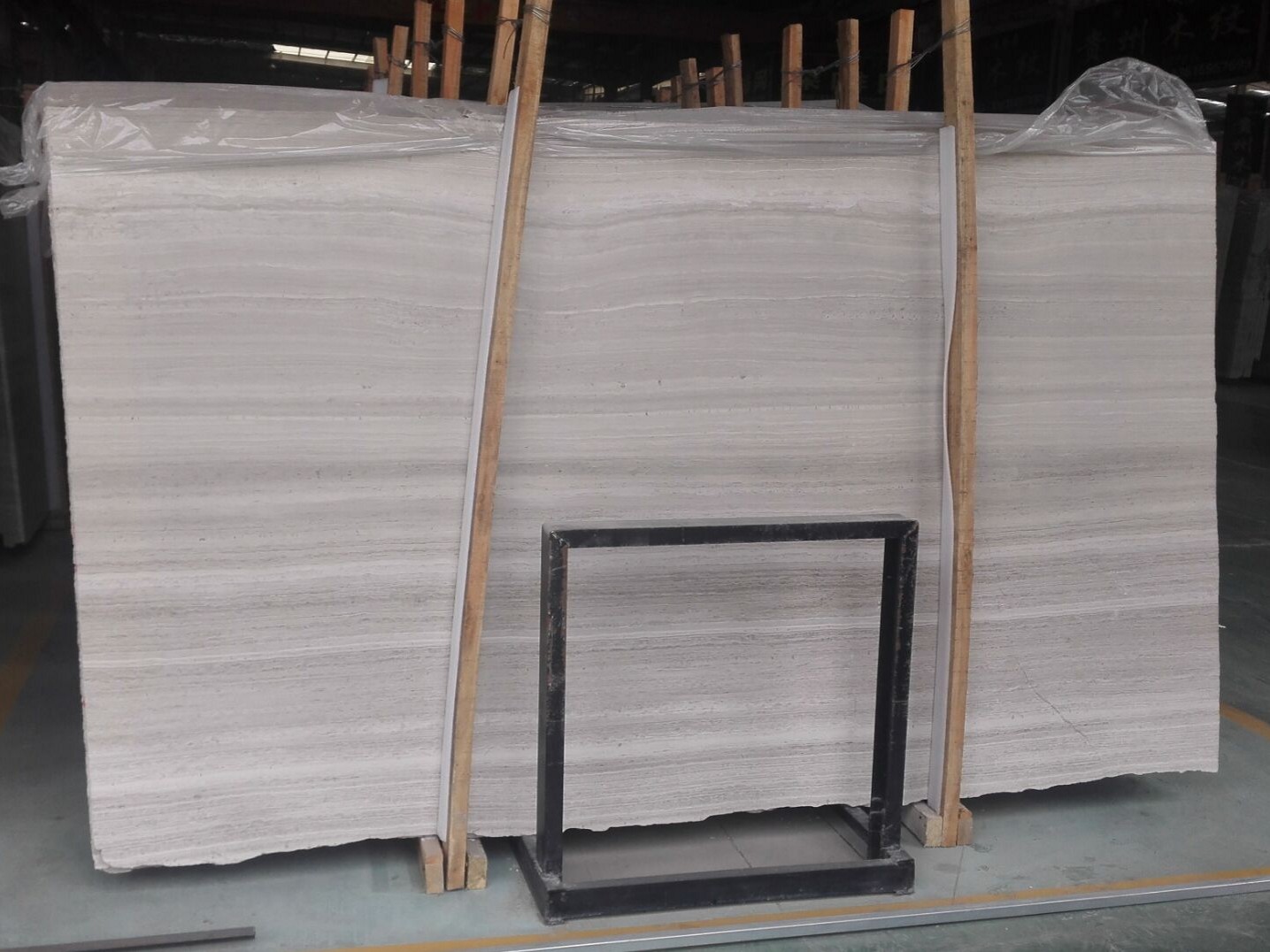 White Wood Marble Vein Cut