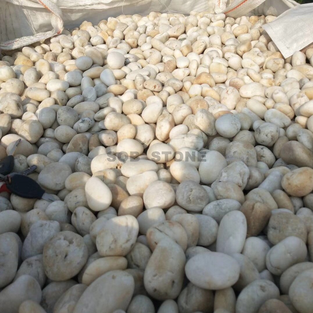 White Pebbles Polished C Grade