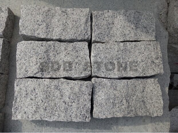 Cropped White Grey Granite Cobble Setts