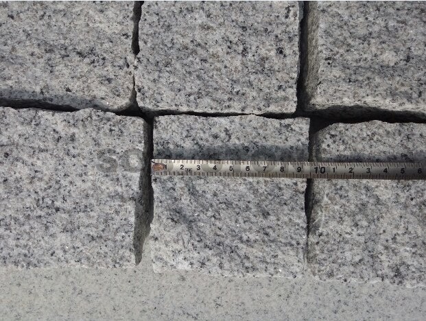 G601 White Granite Setts Natural Split 10x10cm Brick Pavers