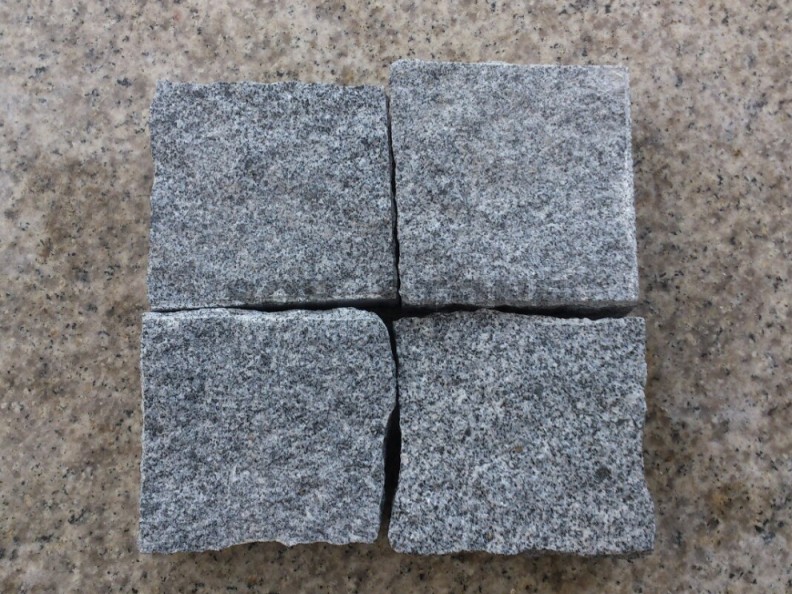 G654 Blue Black Granite Natural Split Cobblestone Driveway Pavers