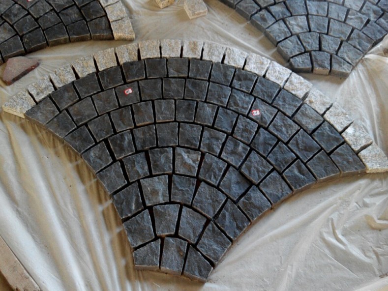 ZP Black Basalt Cobble Setts Fan Shape Paving Stone