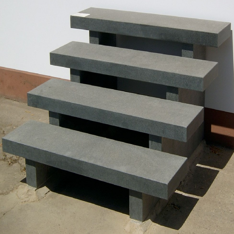 G654 Dark Grey Granite Steps And Risers Flamed