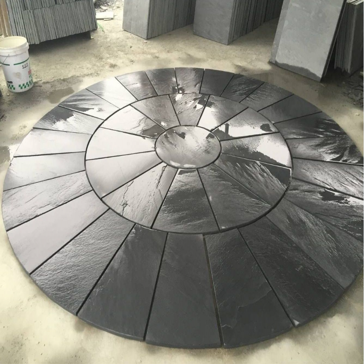 Black Rusty Slate Circle Paving Stone