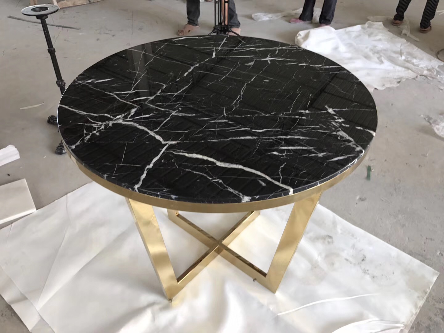 Black Marquina Round Marble Coffee Table