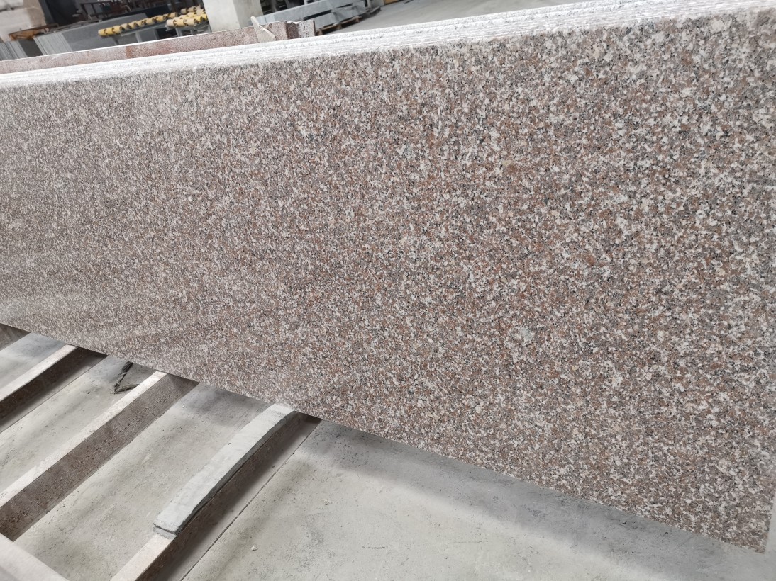 Cheap Chinese G648 Red Granite Slabs