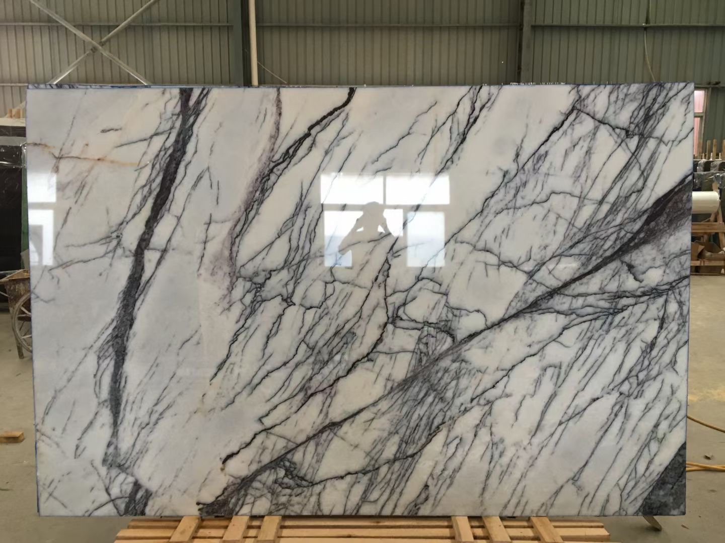 Lilac White / New York White Marble Slabs