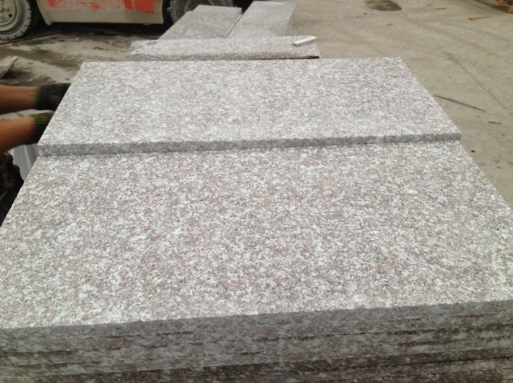 Rosy Pink Flamed Granite Paving