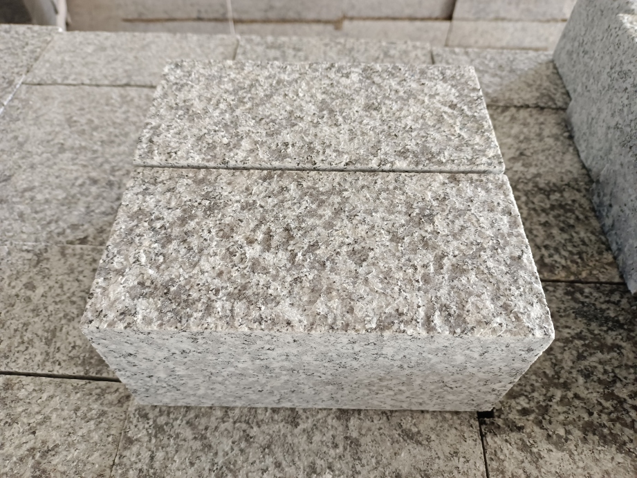 Silver Grey Granite Flamed Paving Block